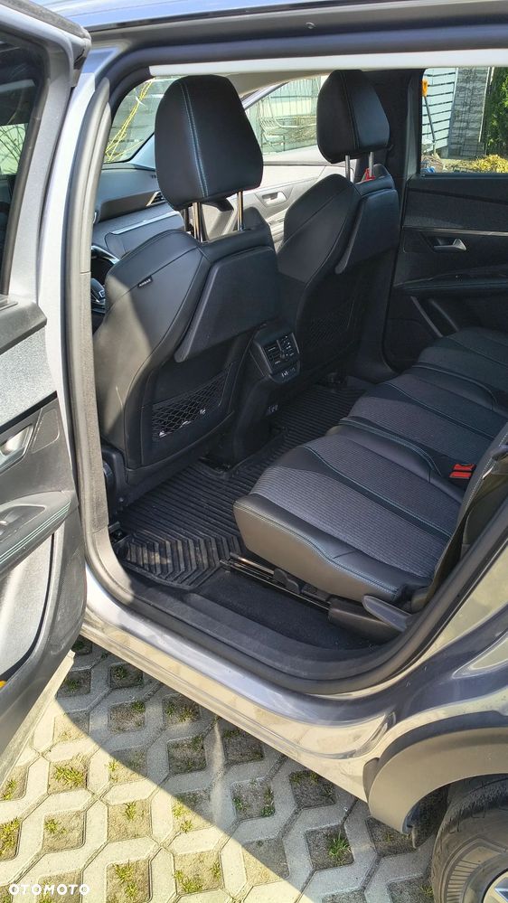 Peugeot 5008 1.5 BlueHDi Allure Pack S&S EAT8 - 11