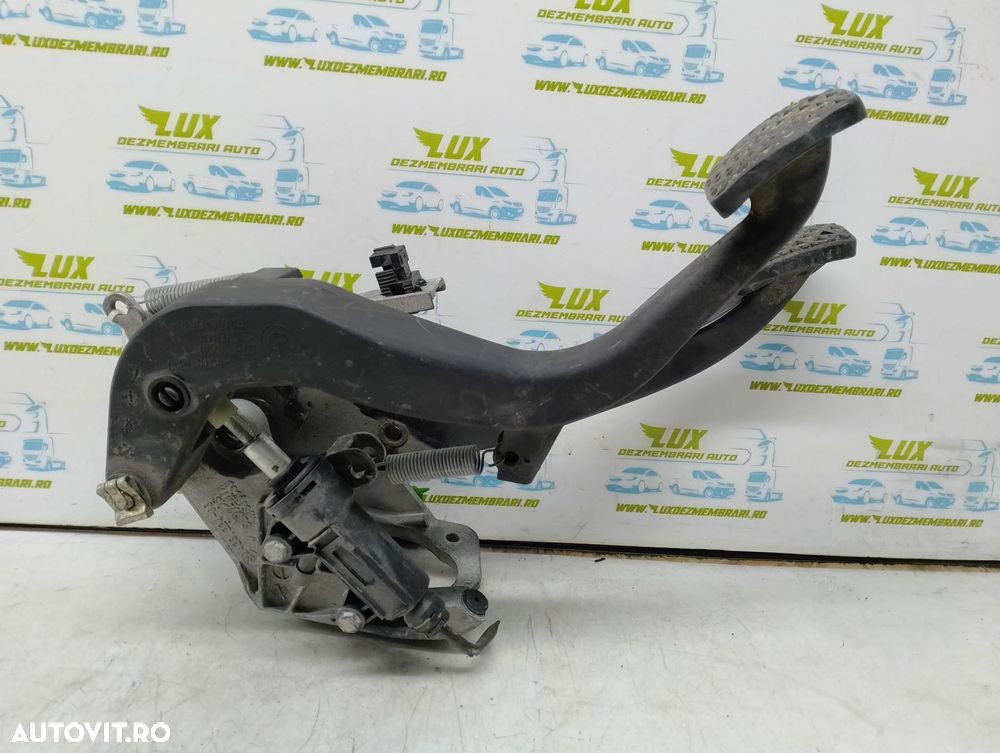 Pod pedalier 423224-03 BMW Seria 3 E90 [2004 - 2010] - 2