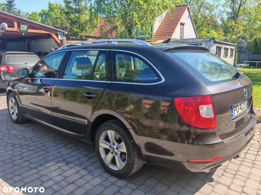 Skoda Superb 2.0 TDI PD Comfort - 2