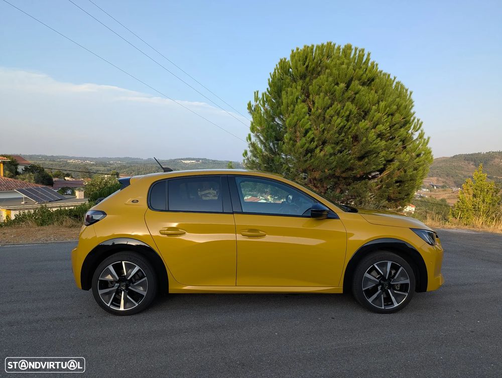 Peugeot e-208 50 kWh GT — fotografia 2