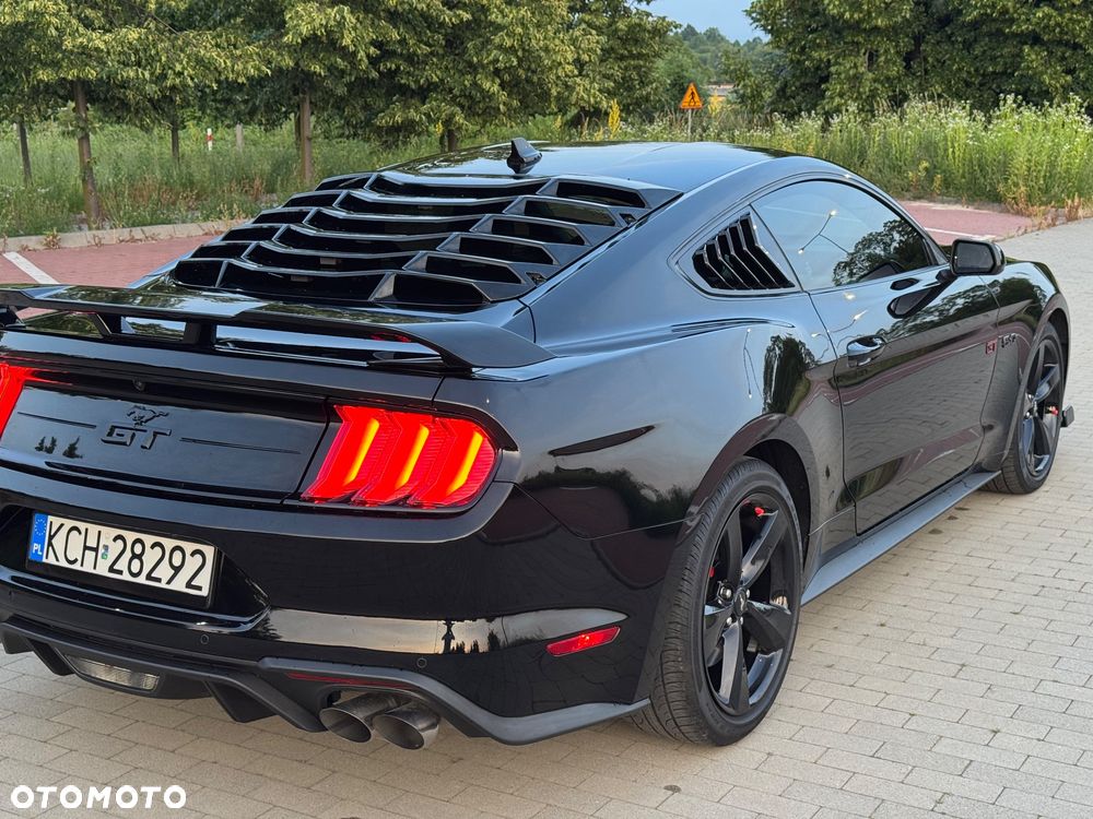 Ford Mustang 5.0 V8 GT - 16