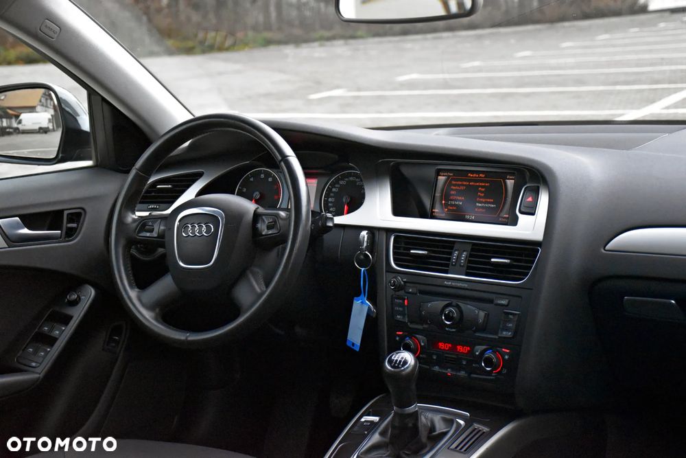 Audi A4 Limousine 1.8 TFSI Attraction - 37