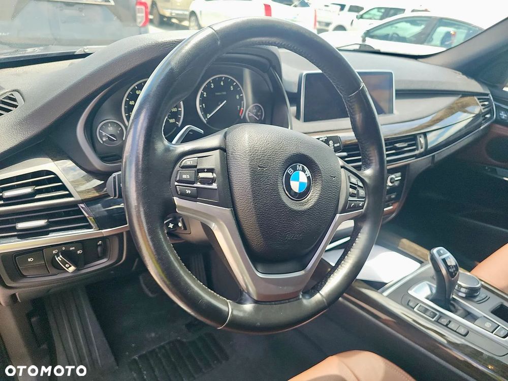 BMW X5 xDrive35i - 11