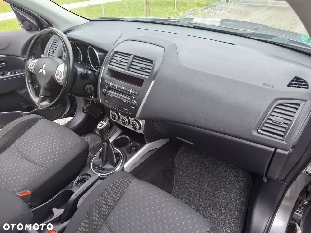 Mitsubishi ASX 1.6 2WD Intro Edition - 17