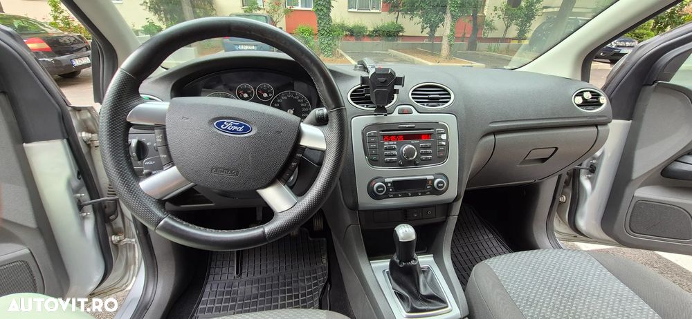 Ford Focus - 9