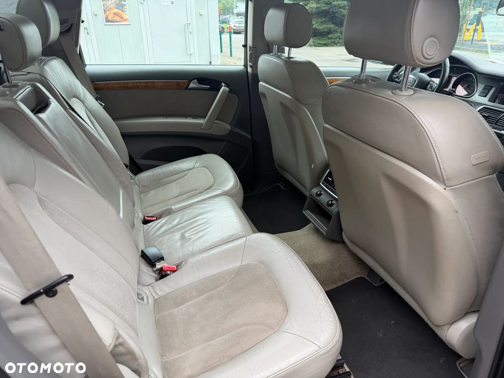 Audi Q7 - 12