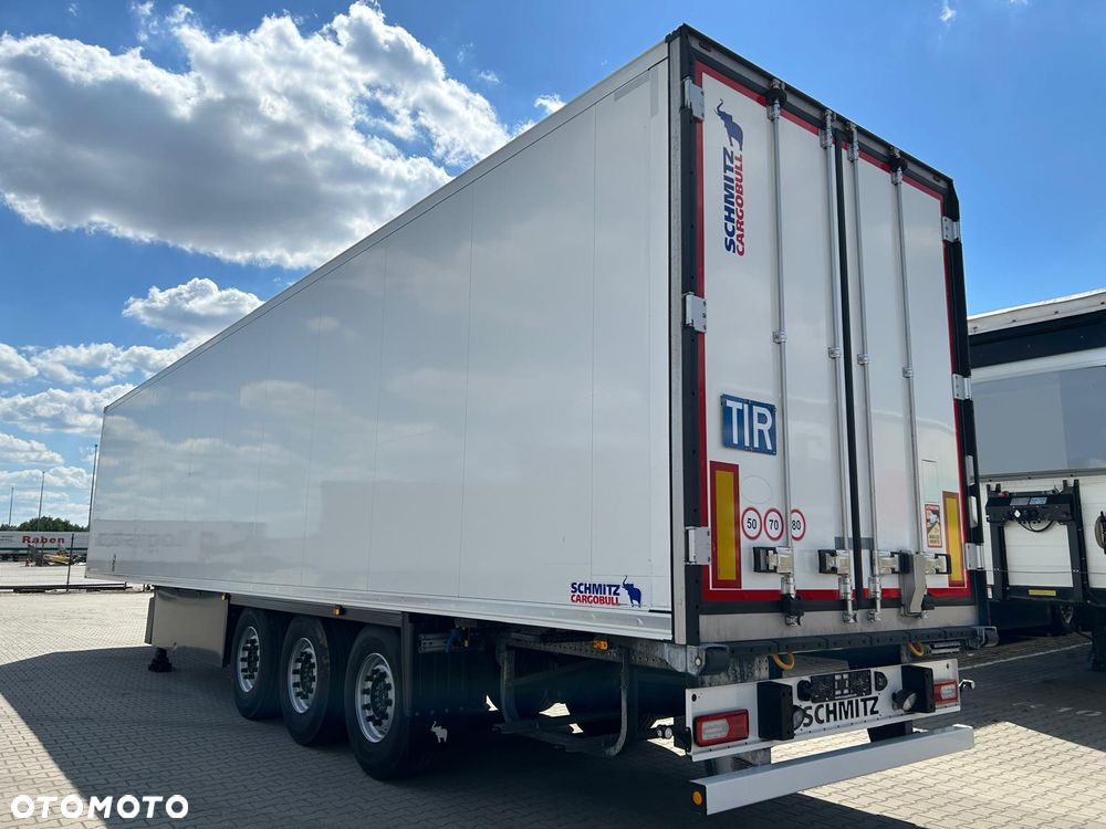 Schmitz Cargobull ThermoKing SLXi300; DOST; Uchwyty promowe, Paleciara - 8