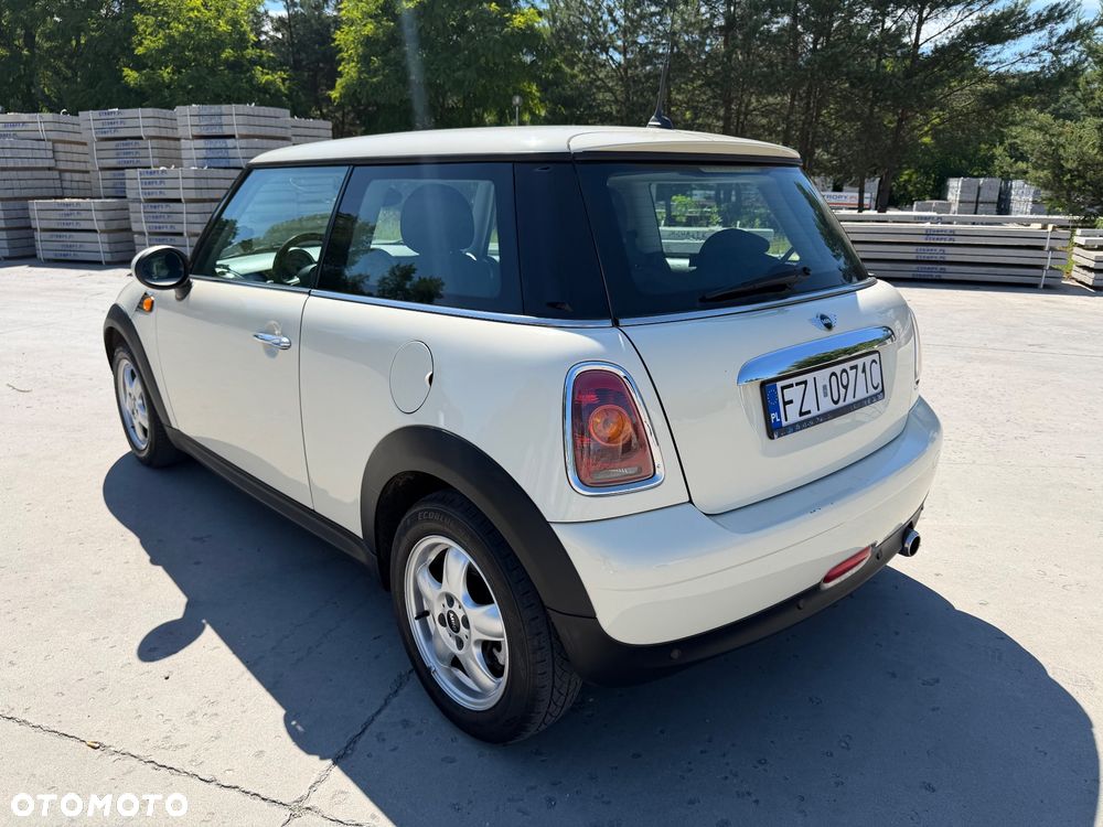 MINI ONE Standard - 7
