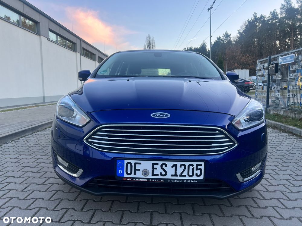 Ford Focus SW 1.5 EcoBoost S&S Titanium - 4