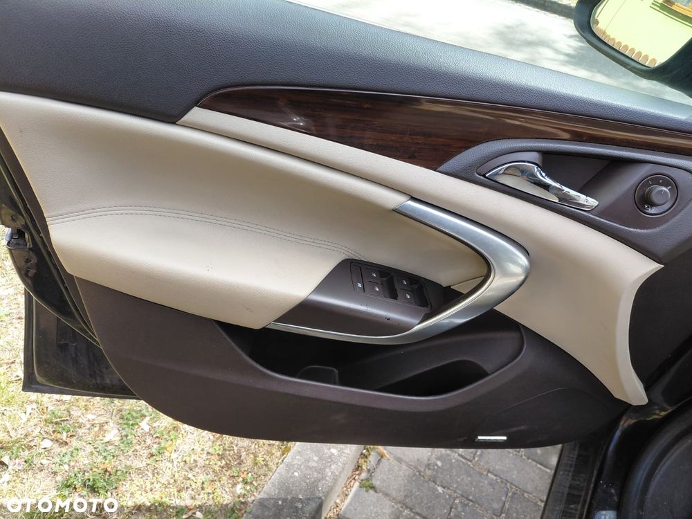 Opel Insignia 2.0 T Cosmo 4x4 - 10