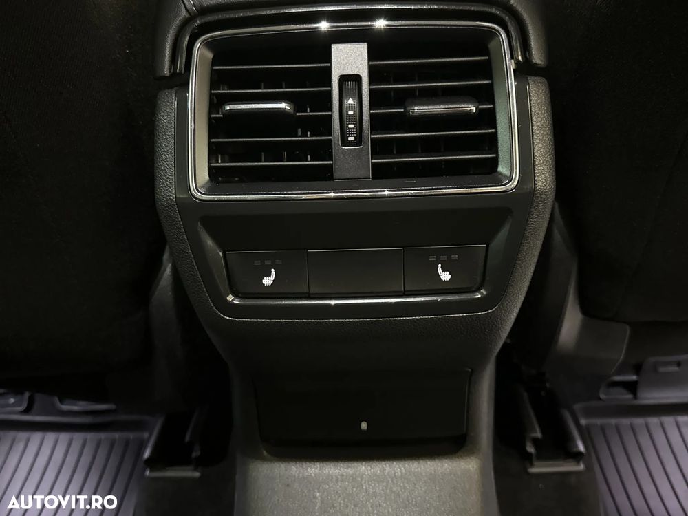 SKODA Kodiaq 2023 — imagine 22