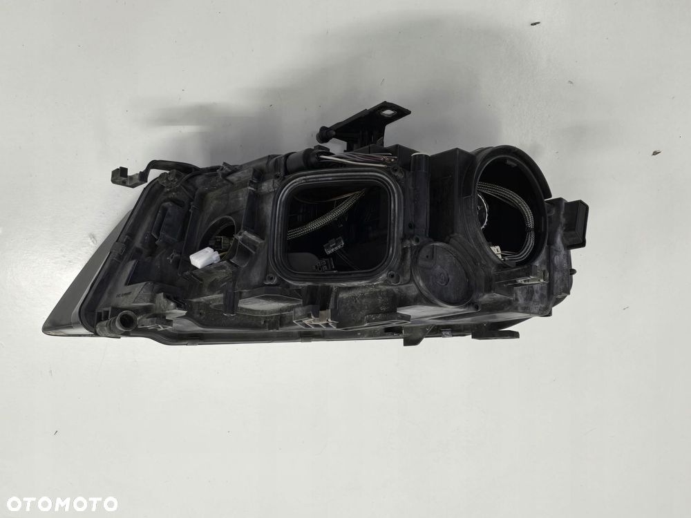 AUDI A4 B8 10R LAMPA PRAWY PRZÓD PRZEDNIA XENON EUROPA 8K0941004C - 7