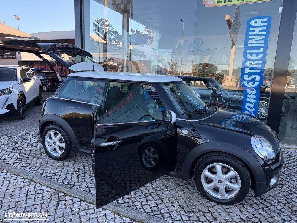 MINI 3 Portas One D - 12