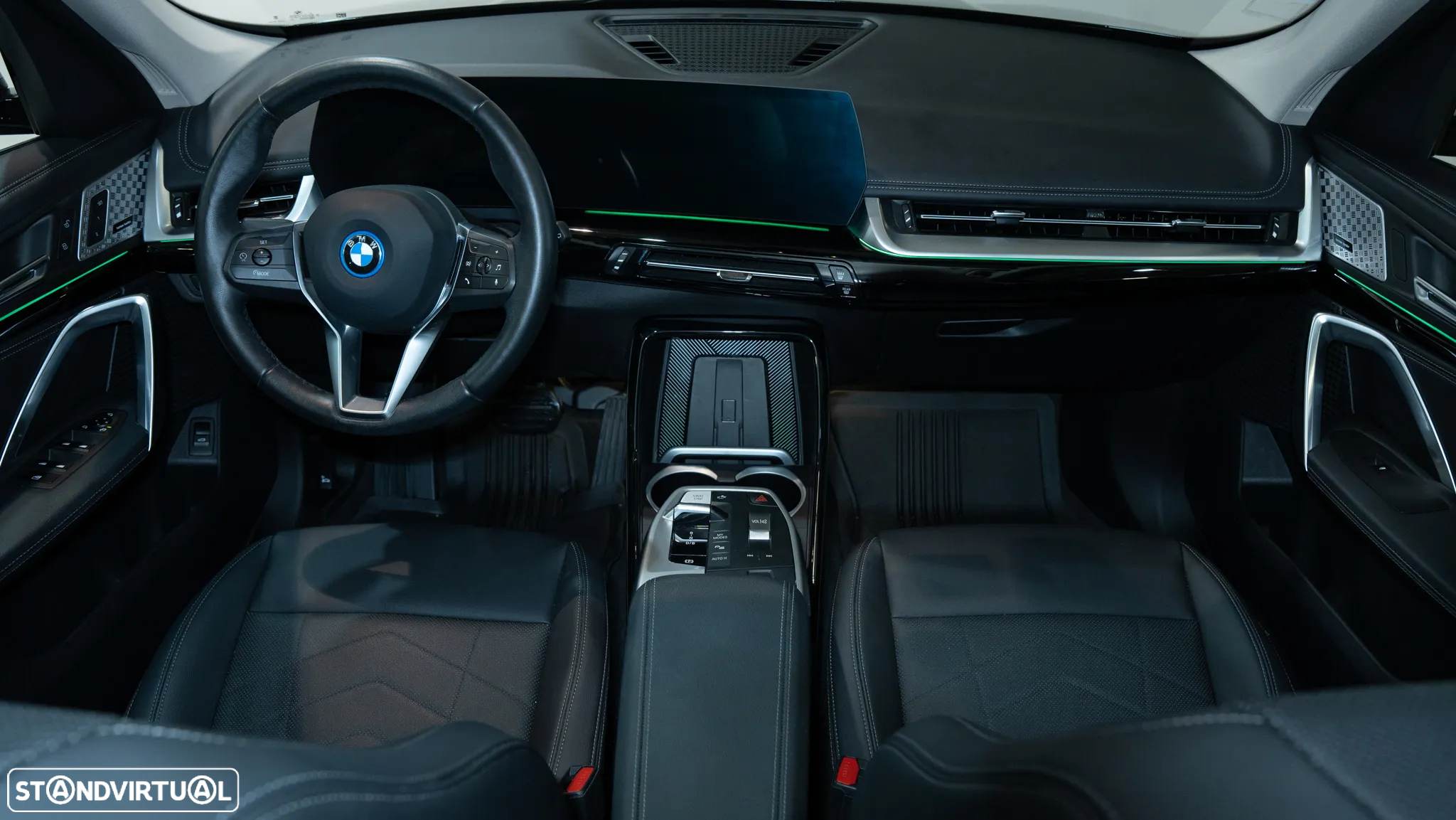 BMW iX1 xDrive30 xLine - 16