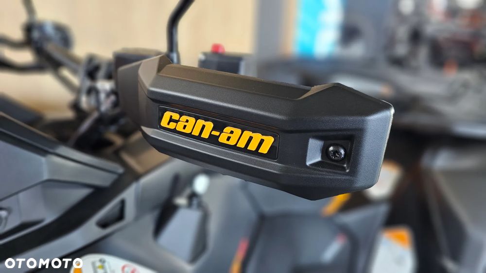 Can-Am Outlander - 9