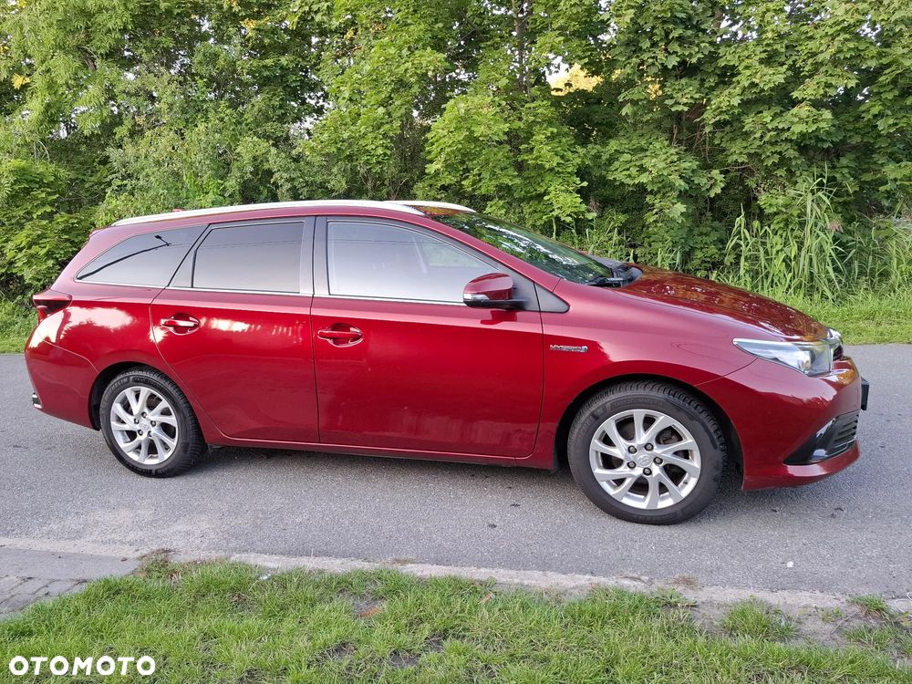 Toyota Auris - 4