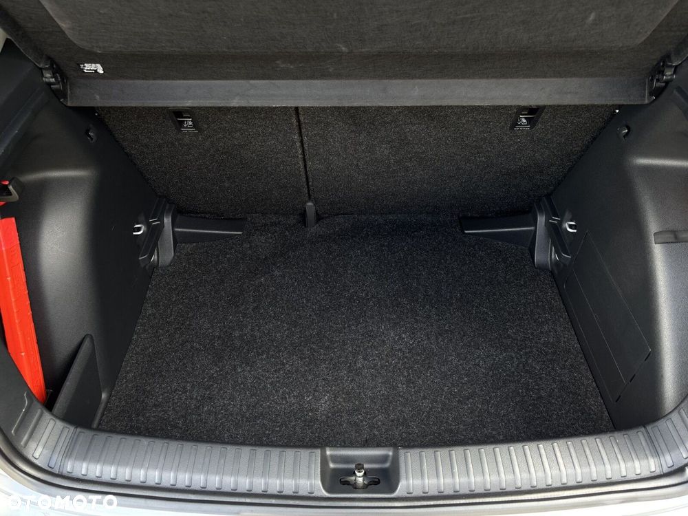 Skoda Fabia 1.0 Ambition - 11