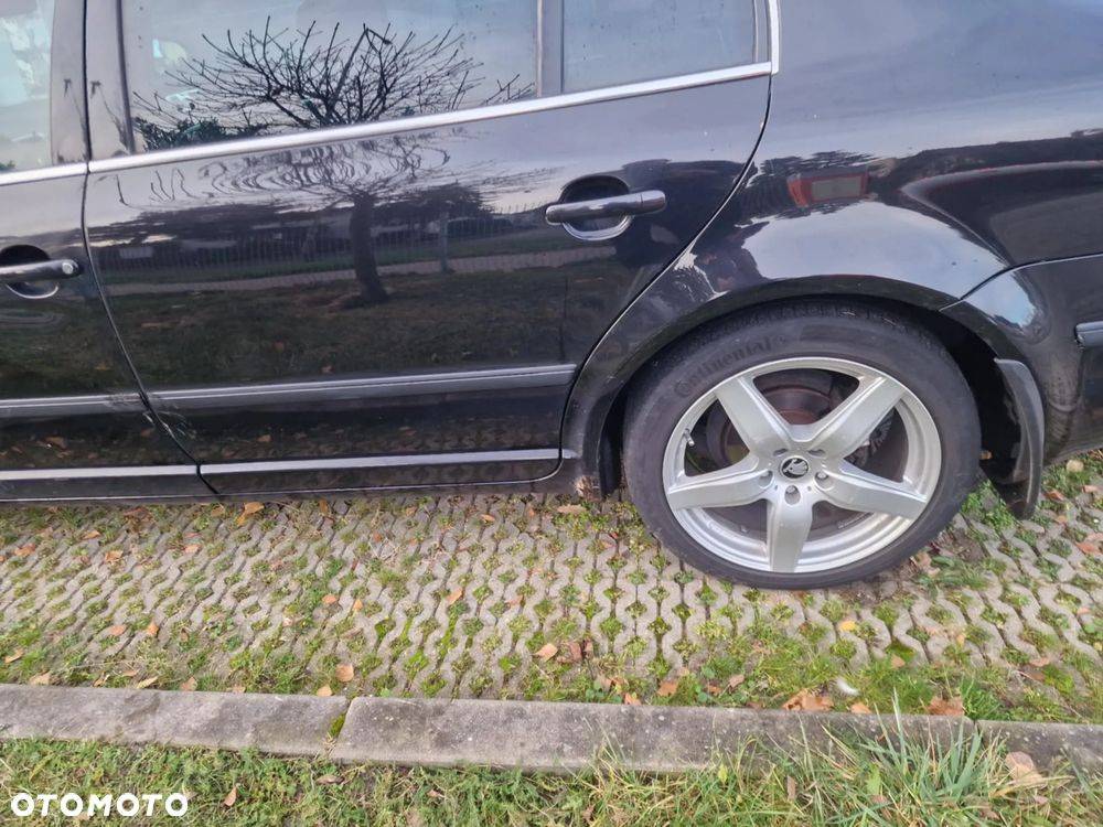 Skoda Superb 2.8 V6 Elegance - 5