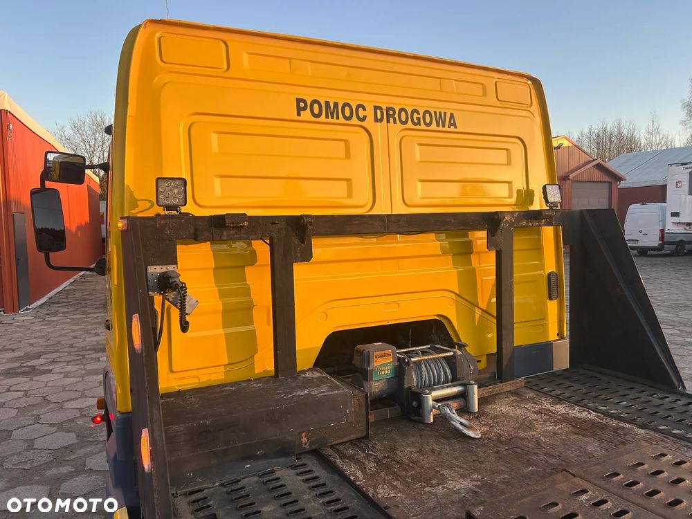 Mercedes-Benz ATEGO 815 LAWETA NA 2 AUTA / WCIĄGARKA Z PILOTEM / POMOC DROGOWA Z NAJAZDAMI / BARDZO ŁADNY STAN / OŚWIETLENIE OSTRZEGAWCZE / KABINA SYPIALNA !! - 14