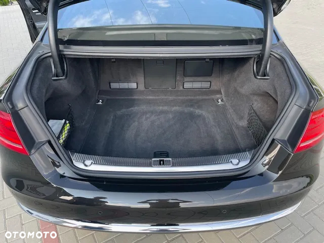 Audi A8 4.2 TDI Quattro - 11