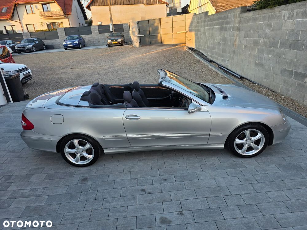 Mercedes-Benz CLK - 28
