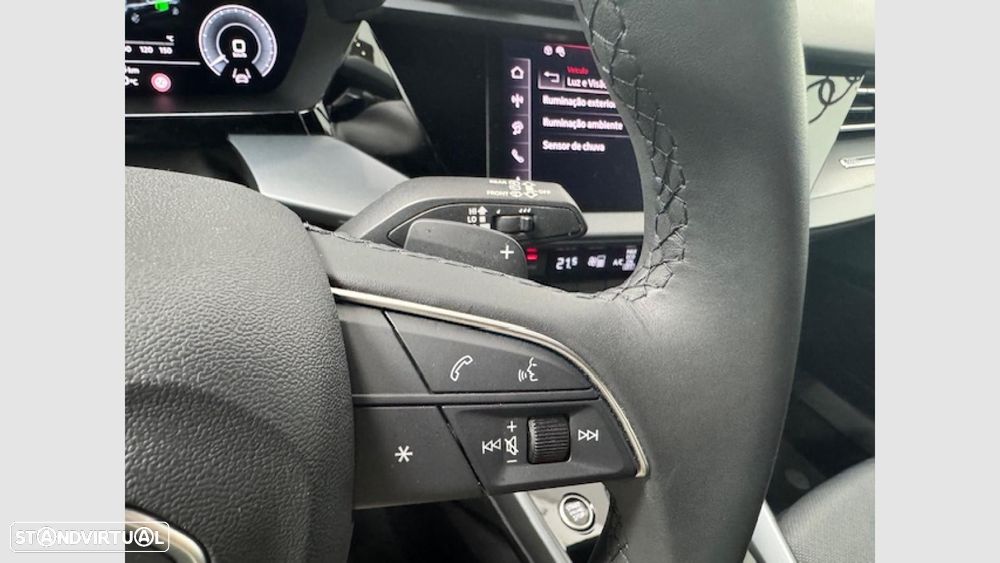 Audi A3 Sportback 40 TFSIe S line - 26