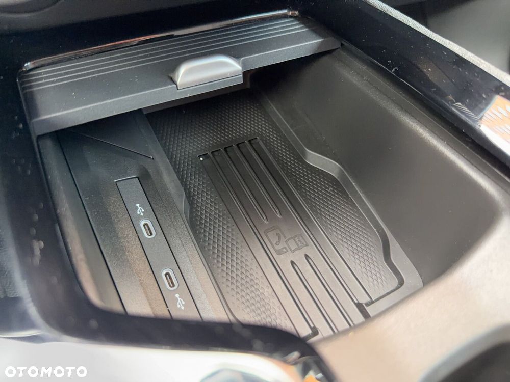 Skoda Superb 1.5 TSI mHEV Selection DSG - 23