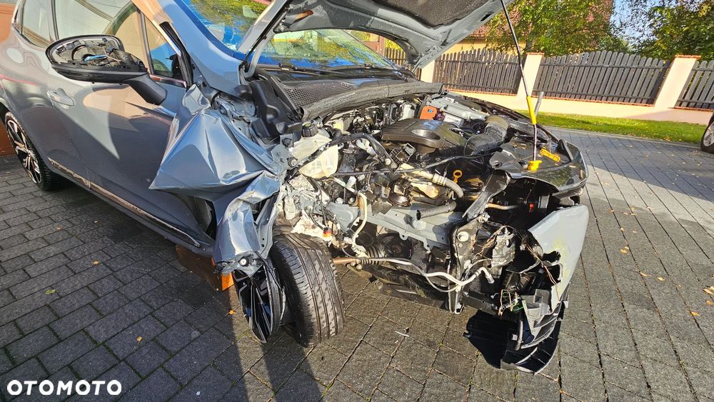 Renault Clio - 19