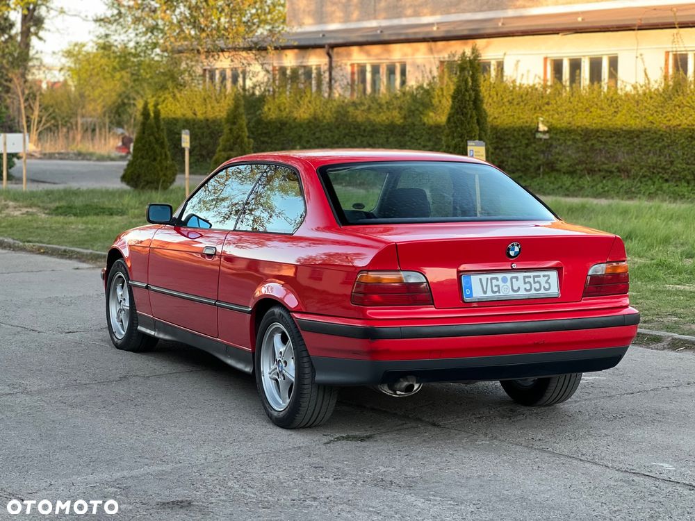 BMW Seria 3 316i - 3