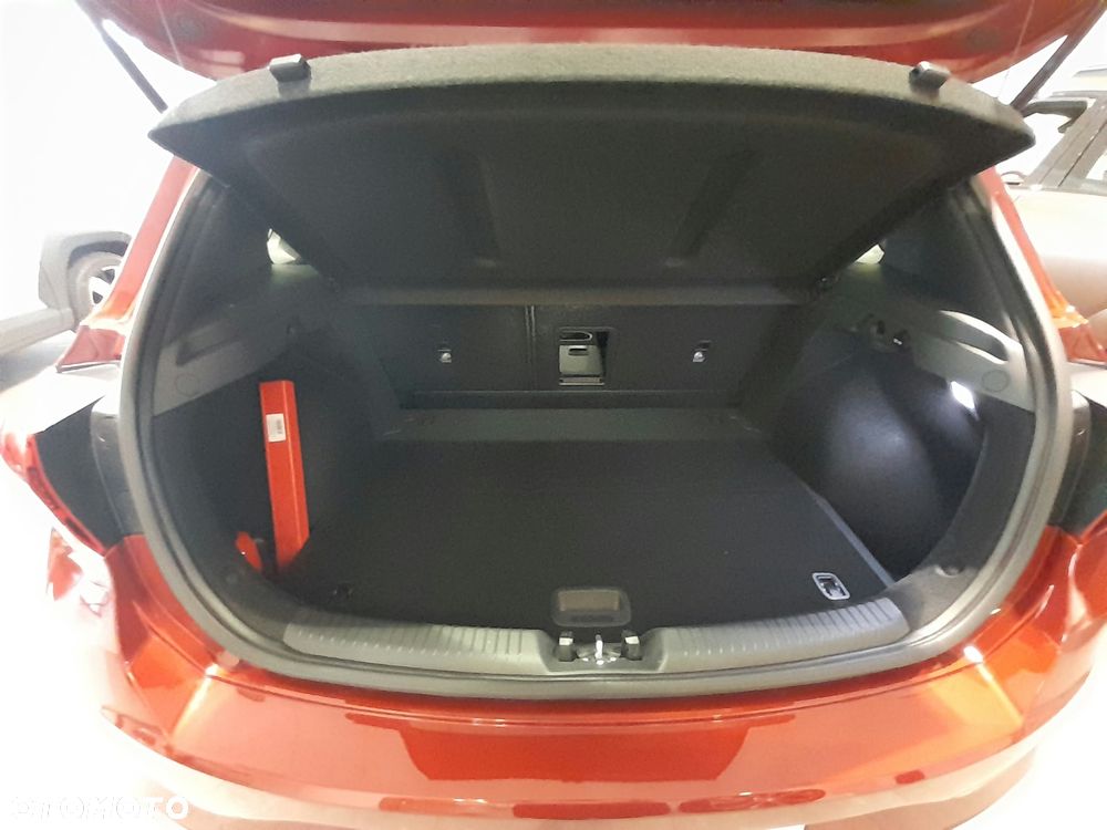Hyundai i30 1.6 T-GDI Smart DCT - 11
