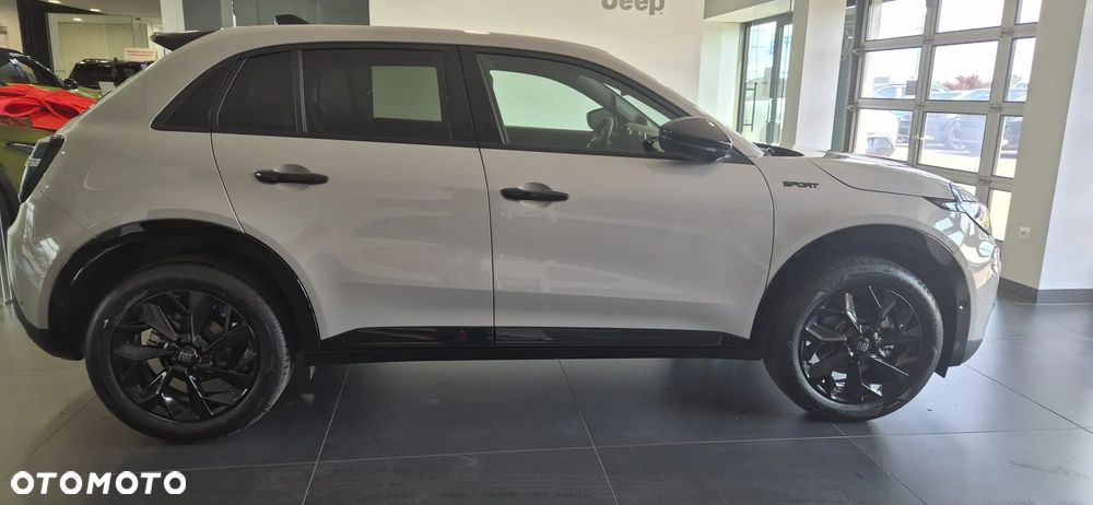 Fiat 600 1.2 Turbo Sport eDCT - 4