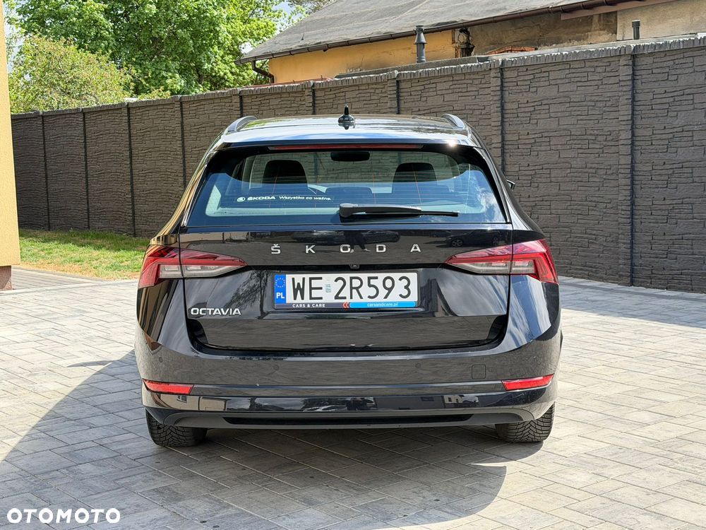 Skoda Octavia 2.0 TDI SCR Ambition DSG - 9