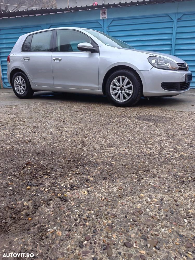 Volkswagen Golf 1.6 Edition - 1