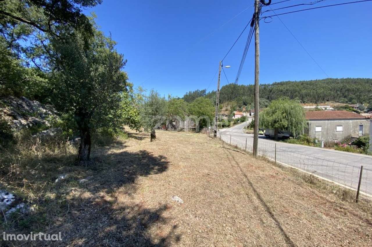 Casa rústica para restauro com terreno - Grande imagem: 5/11