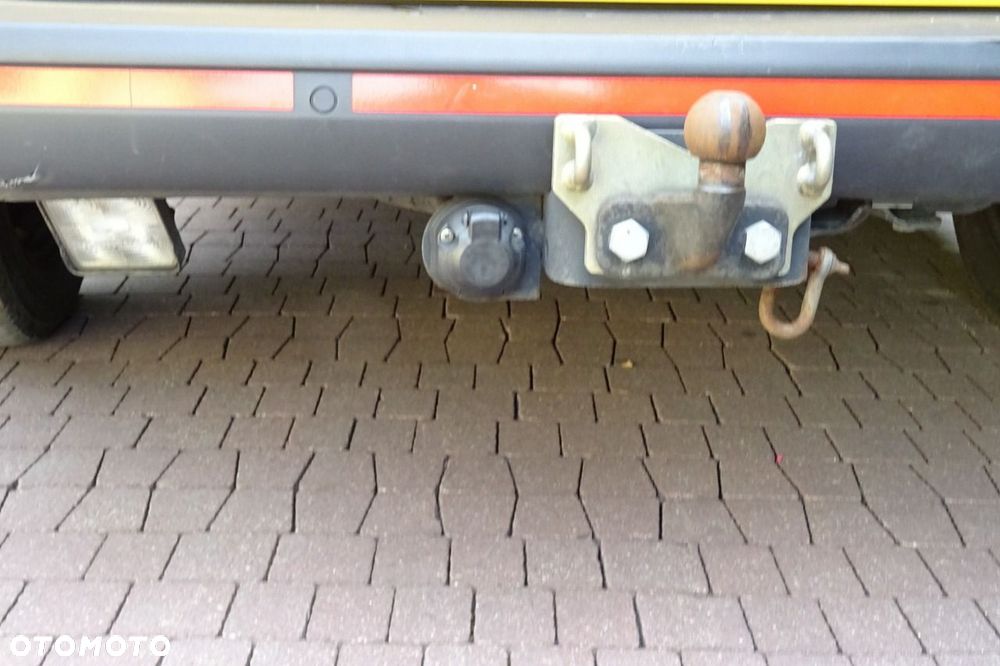 Volkswagen Transporter 2.0 TDI manual furgon serwisówka Sprowadzony - 8