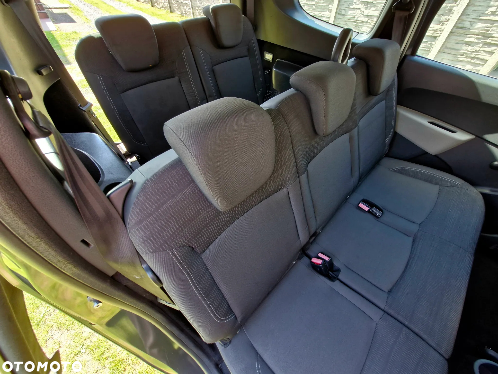 Dacia Lodgy 1.6 SCe Ambiance S&S - 9