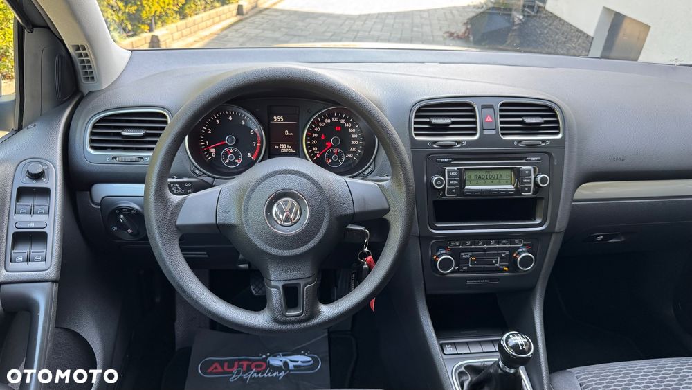 Volkswagen Golf 1.6 Comfortline - 30