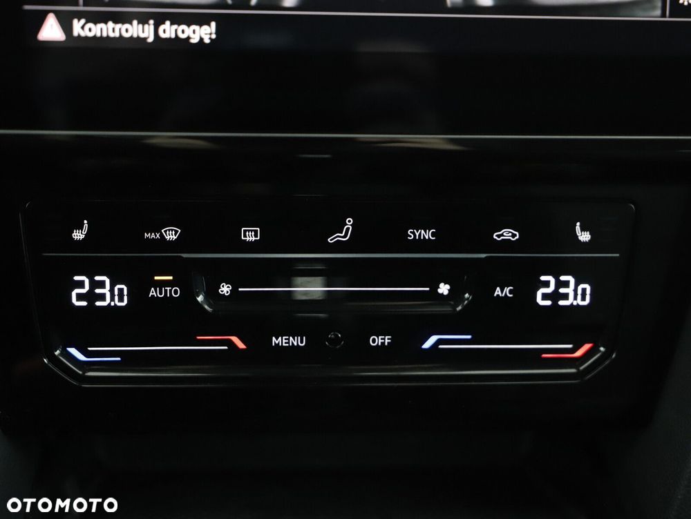 Volkswagen Passat Variant 2.0 TDI 4Mot Elegance DSG - 22