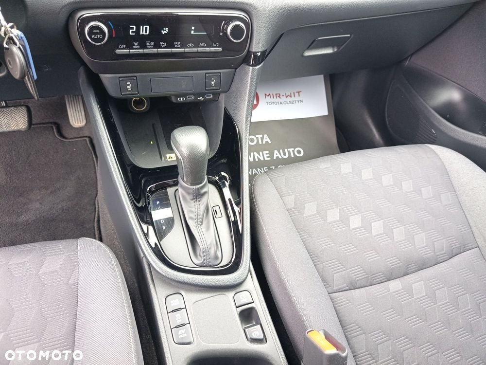 Toyota Yaris Hybrid 1.5 Style - 31