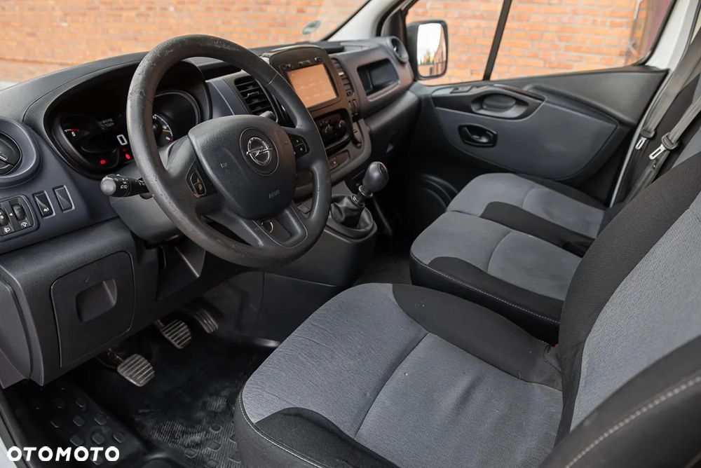 Opel VIVARO - 11