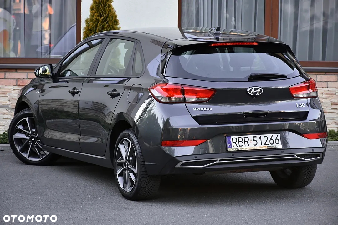 Hyundai i30 1.0 T-GDI 48V-Hybrid DCT Intro - 4
