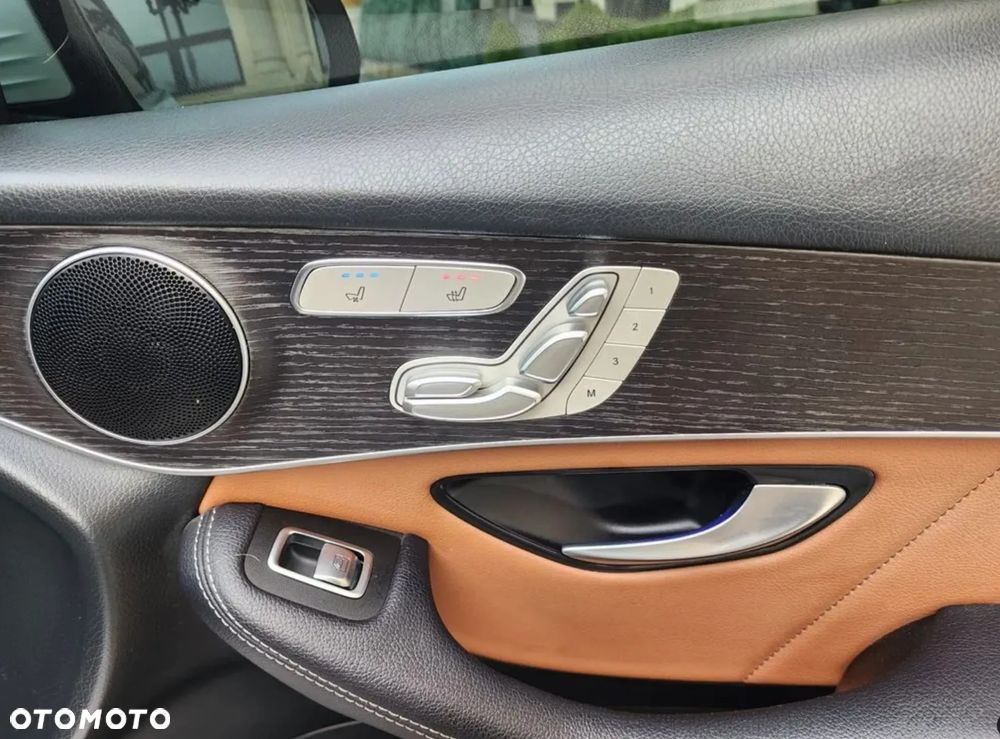 Mercedes-Benz GLC 300 4Matic 9G-TRONIC Exclusive - 19
