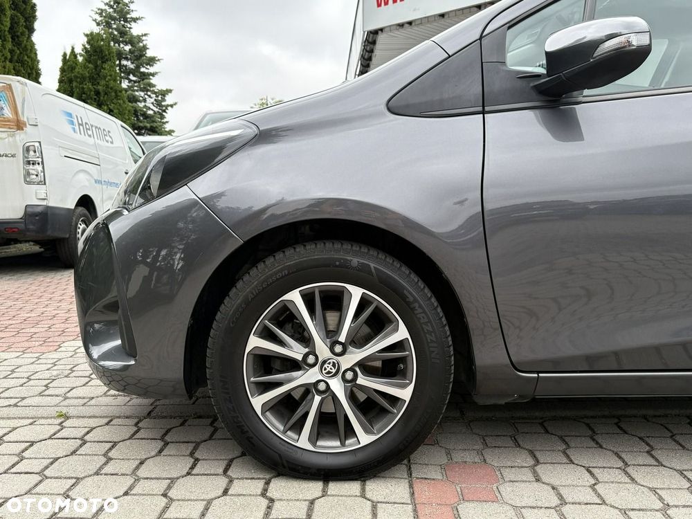 Toyota Yaris - 10