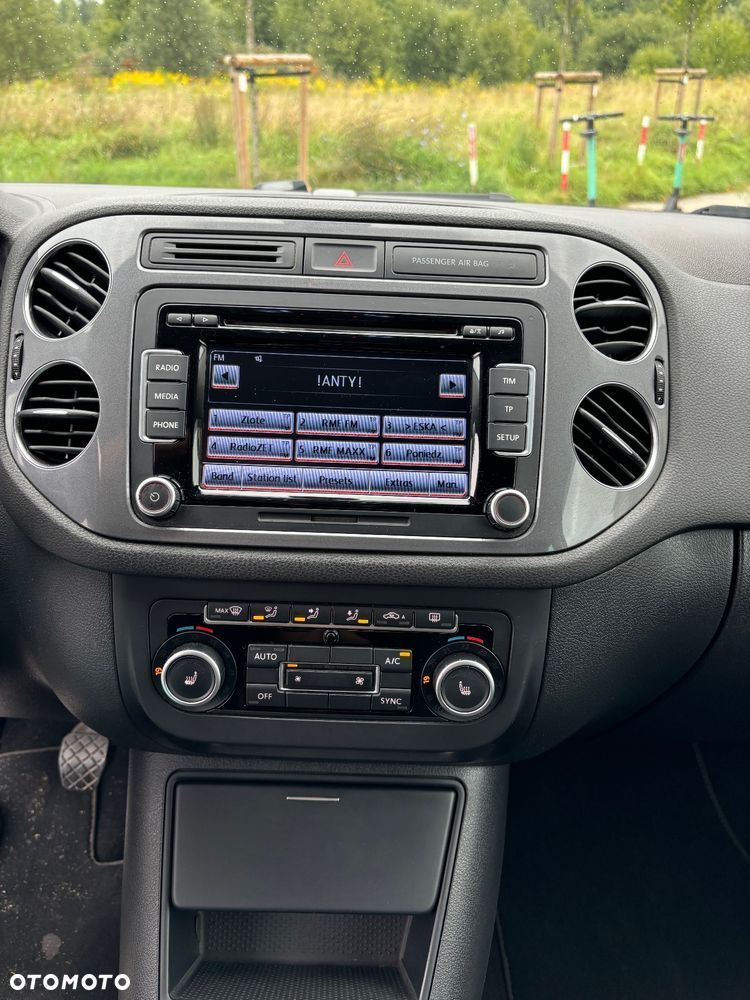 Volkswagen Tiguan 2.0 TDI DPF BlueMotion Technology Exclusive - 8