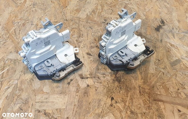 AUDI A4 B8 A5 Q5 ZAMEK DRZWI PRAWY PRZÓD 6 PIN EU - 1
