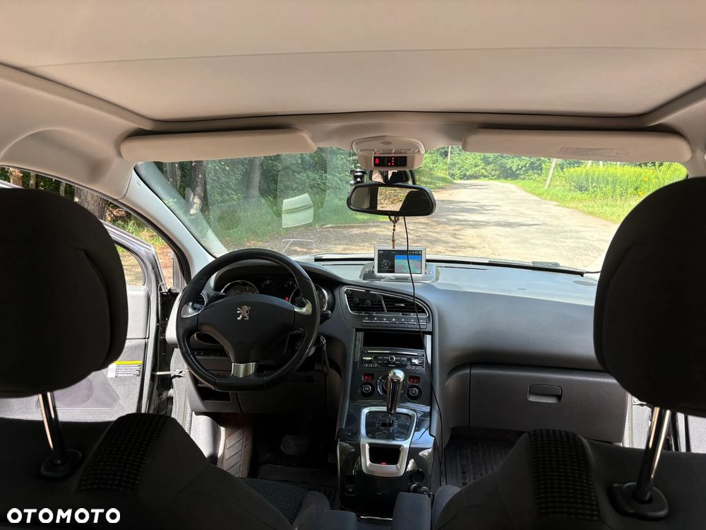 Peugeot 5008 - 21