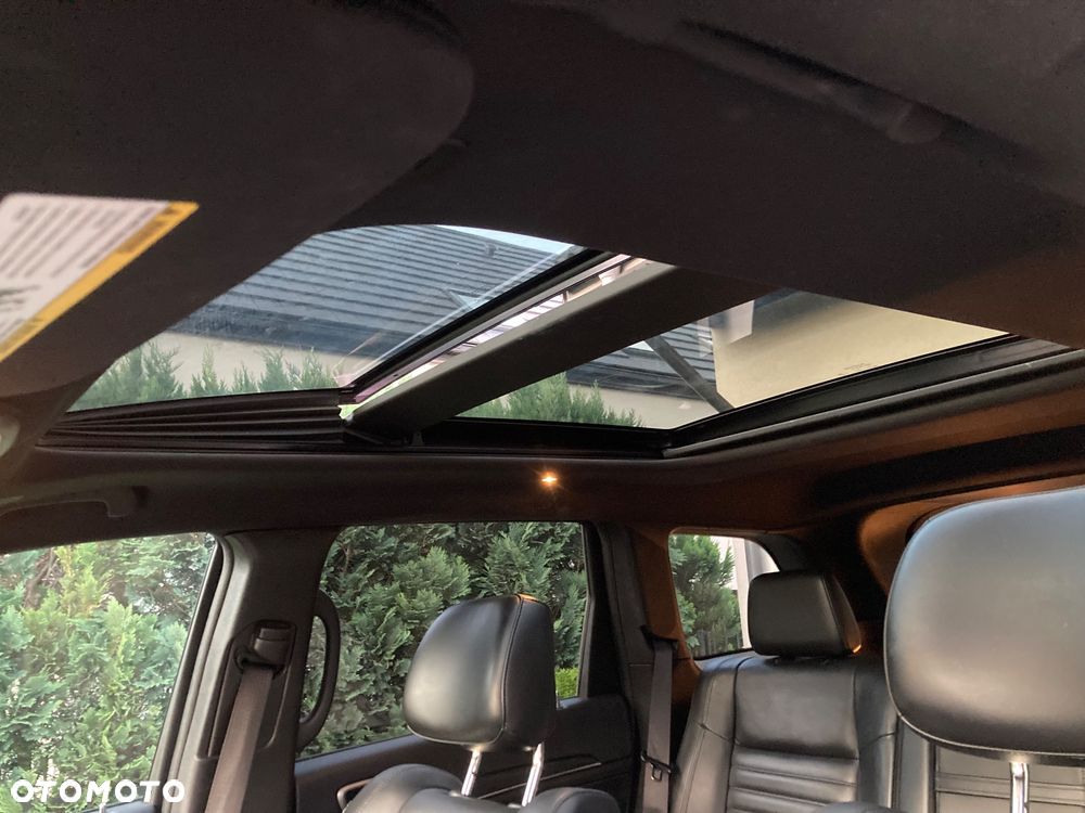 Jeep Grand Cherokee - 29