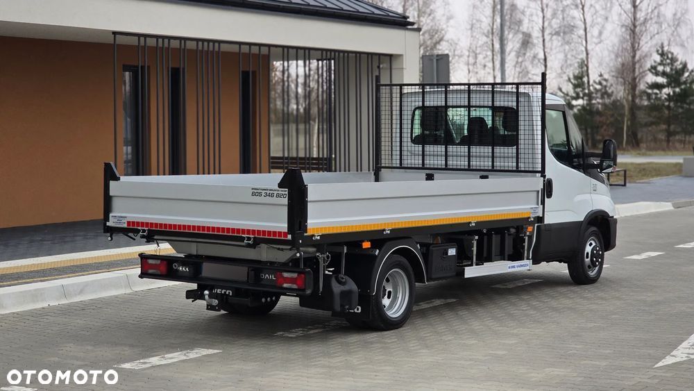 Iveco DAILY 3.0 180KM  50C18❗❗160 TYŚ PRZEBIEGU NOWY ❗️❗️MOCNY WYWROT Z PRZYSTAWKI / NOWY MODEL  / 3-STRONNA WYWROTKA KAMIL NADWOZIA / FULL OPCJA / BURTY 40CM / HAK + WYJSCIE HYDRAULICZNE DO PRZYCZEPY / SKRZYNIA MANUALNA / BLIŹNIAKI / SERWIS ASO / SALON POLSKA / 35C15 50C15 35C18❗❗ BEZ PRZEBIEGU JAK Z SALONU - NOWY -❗❗ - 25
