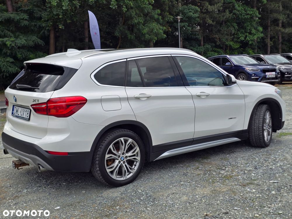 BMW X1 xDrive25i xLine - 23