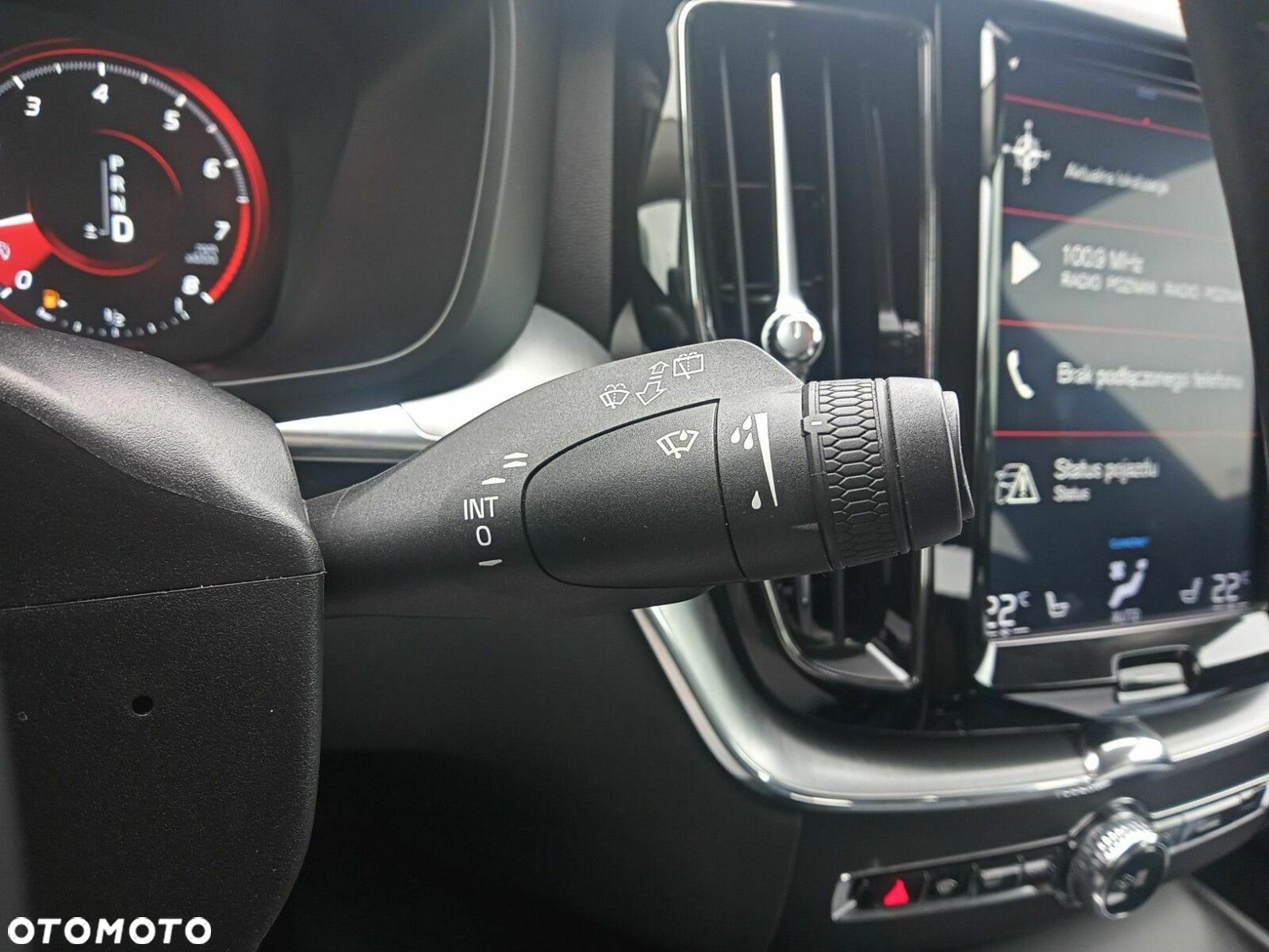 Volvo XC 60 T4 Momentum Pro - 29